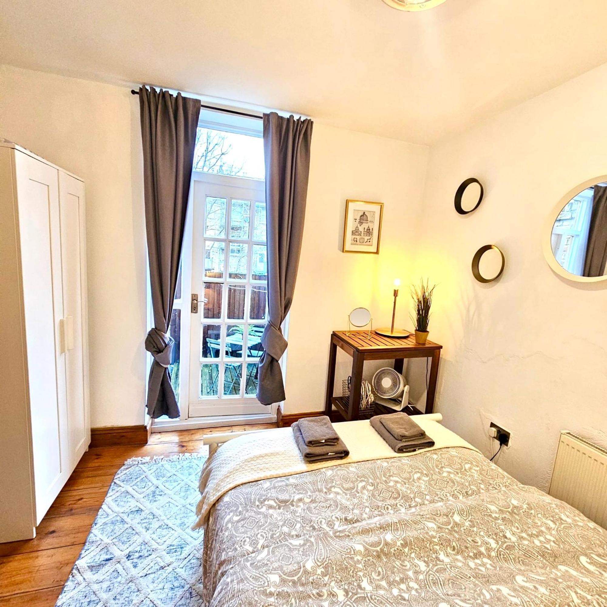Lovely 1 Bed Apartment 2 Min To Station ロンドン エクステリア 写真